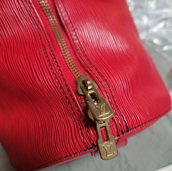 Louis Vuitton Keep All Red Epi 50 - Picture 6 of 12